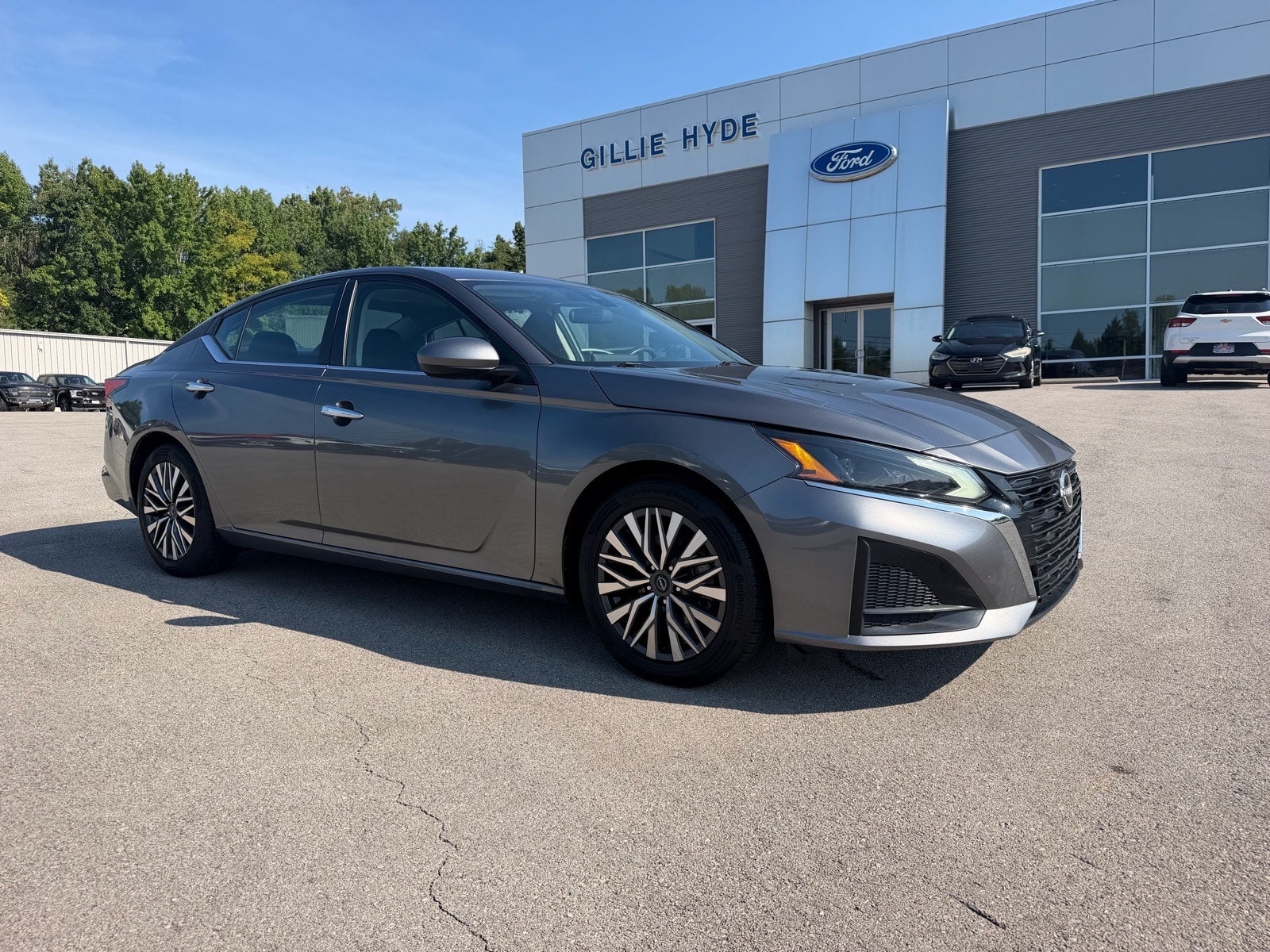 Used 2023 Nissan Altima SV with VIN 1N4BL4DVXPN341731 for sale in Glasgow, KY