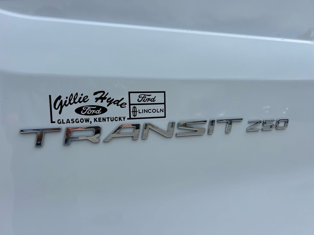 2025 Ford Transit Van Base - Photo 6