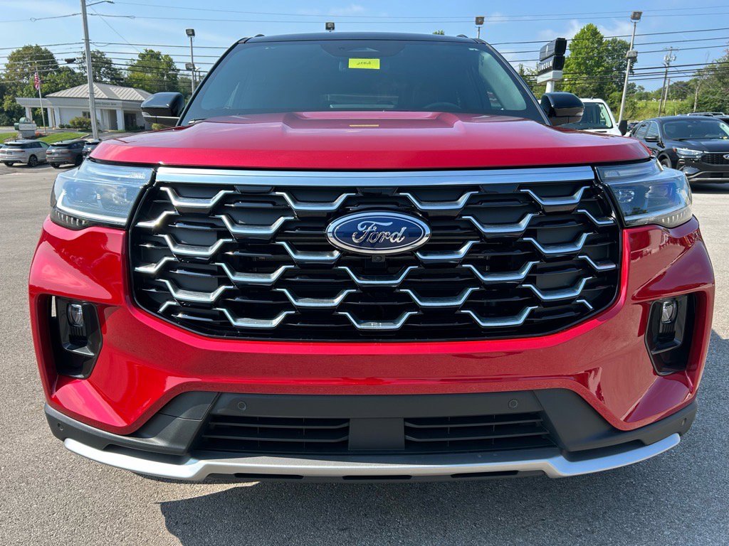 2025 Ford Explorer Platinum photo 2