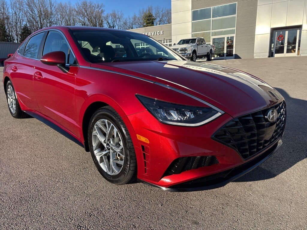 Used 2023 Hyundai Sonata SEL Sedan