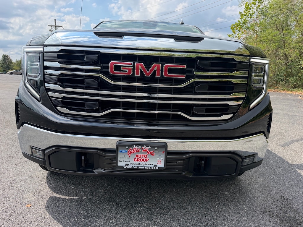 Used 2025 GMC Sierra 1500 SLT Truck Crew Cab