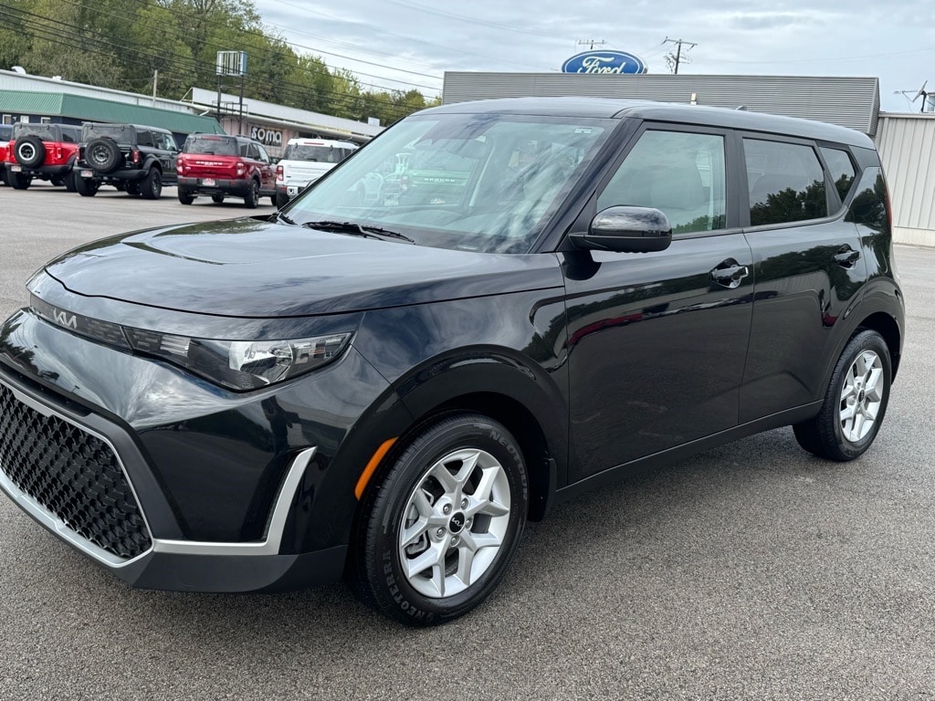 Used 2023 Kia Soul EX Hatchback