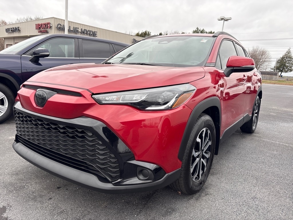 2023 Toyota Corolla Cross SE's photo