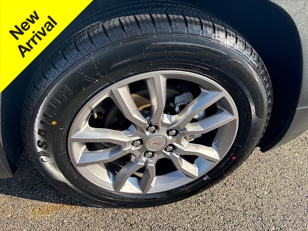 2024 GMC Terrain SLT's photo