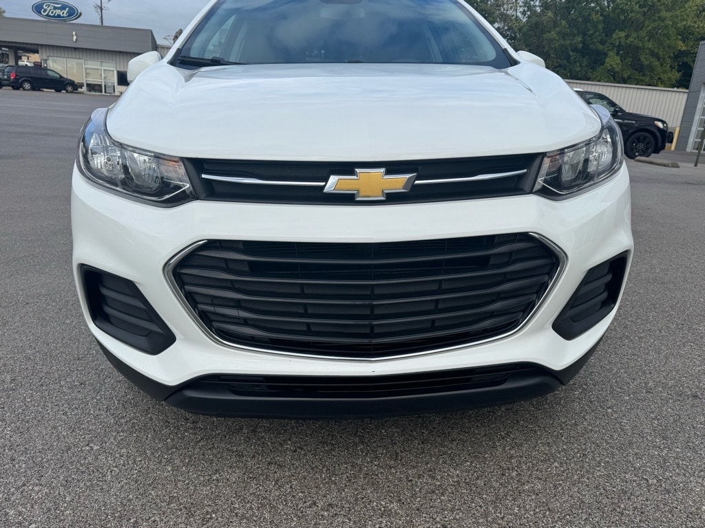 Used 2022 Chevrolet Trax LS SUV