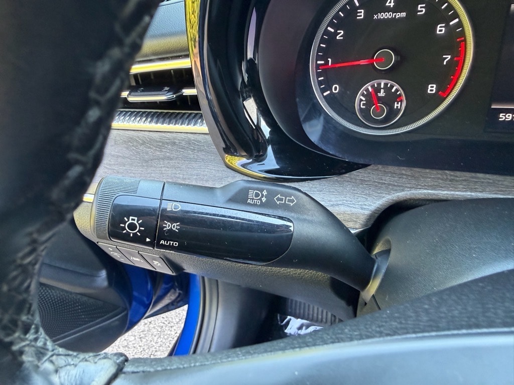 2023 Kia K5 EX - Photo 34