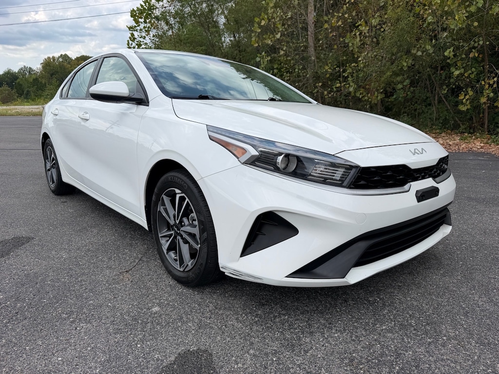 Used 2023 Kia Forte LXS Sedan