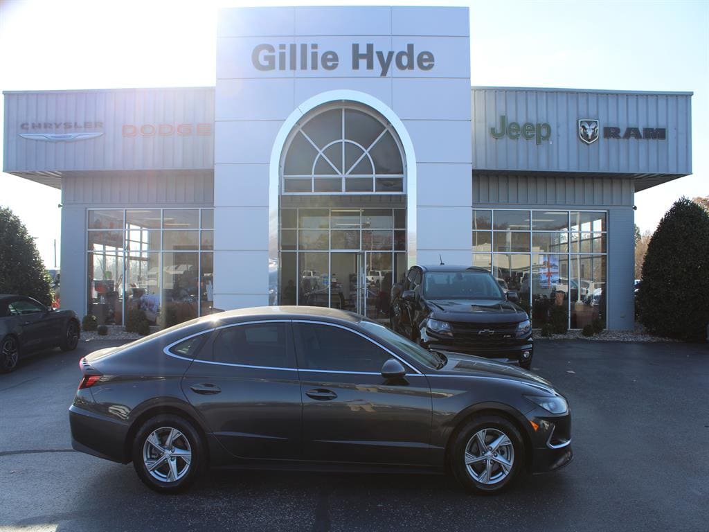 Used 2022 Hyundai Sonata SE Sedan