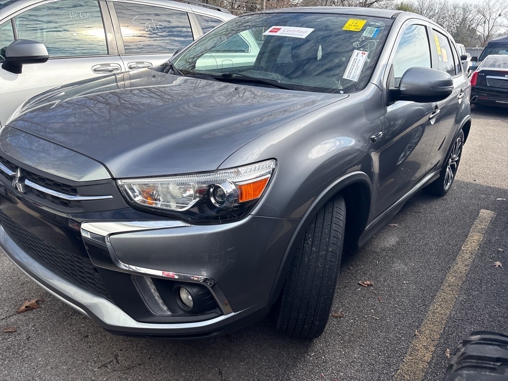 2019 Mitsubishi Outlander Sport SE's photo