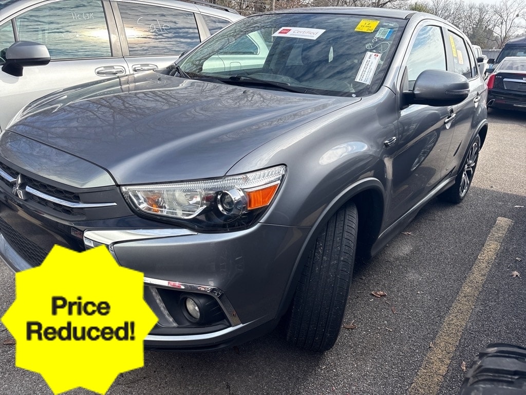 2019 Mitsubishi Outlander Sport SE's photo