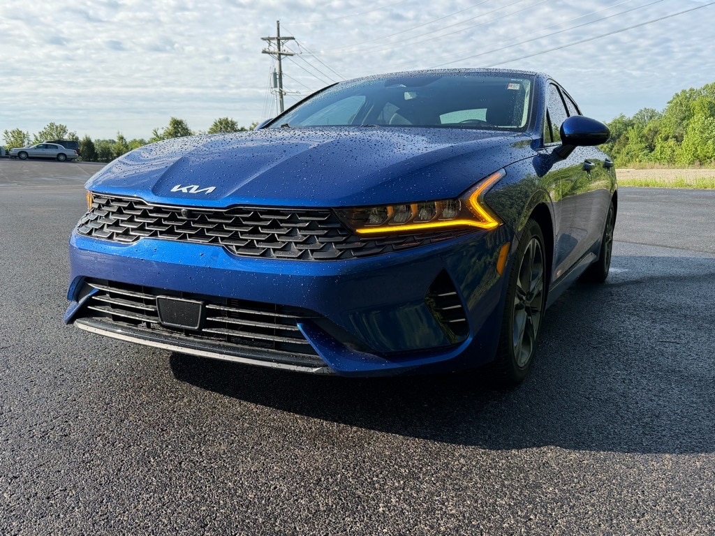 2023 Kia K5 EX - Photo 7