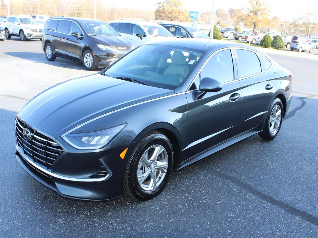 Used 2022 Hyundai Sonata SE Sedan