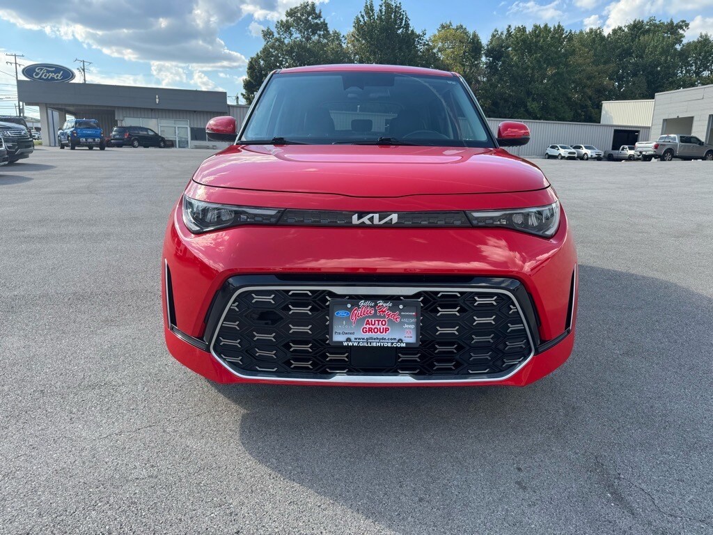 2023 Kia Soul GT-Line photo 3