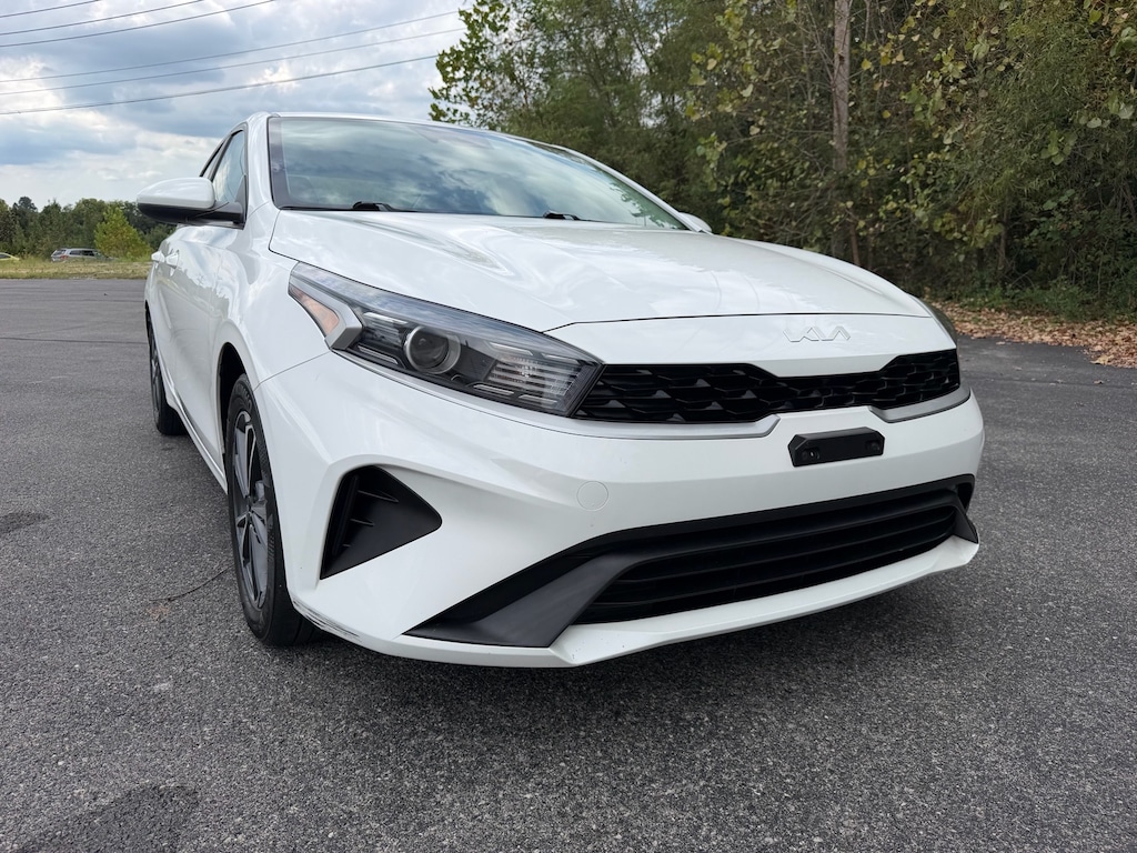 Used 2023 Kia Forte LXS Sedan