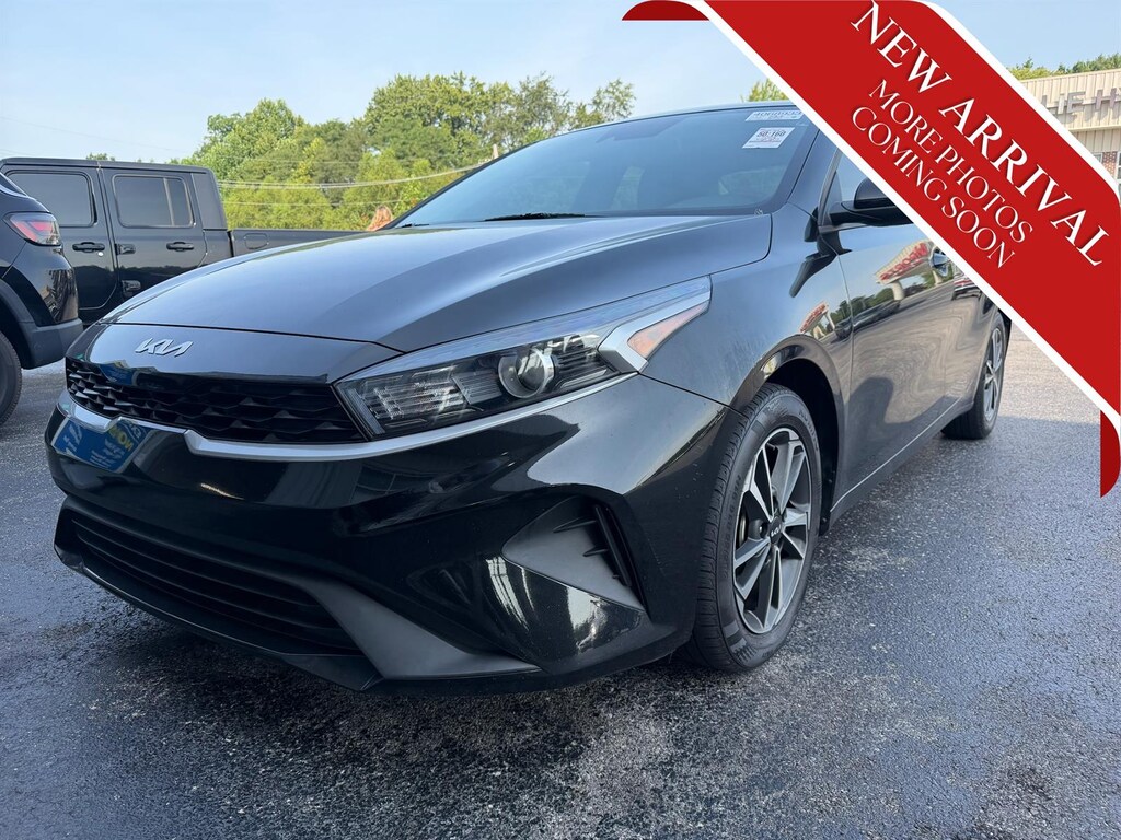 Used 2024 Kia Forte LXS Sedan