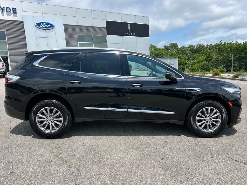 2024 Buick Enclave Premium photo 3