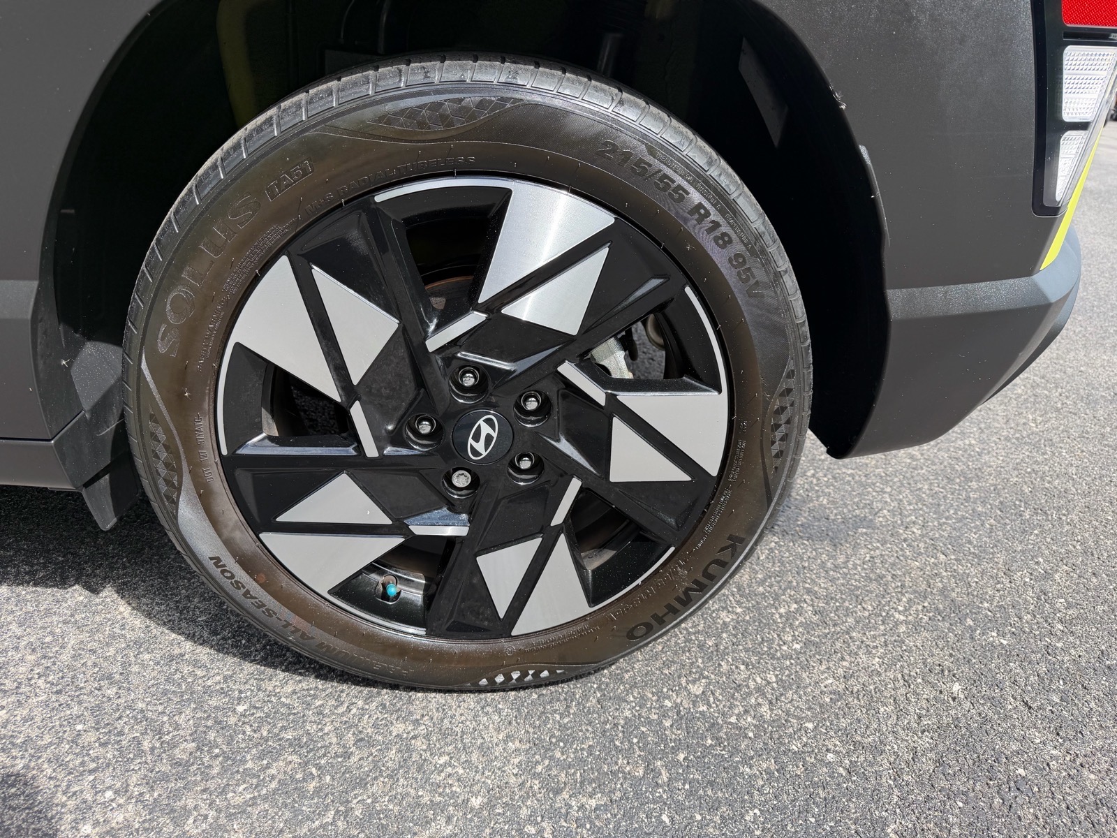 2024 Hyundai Kona SEL - Photo 21