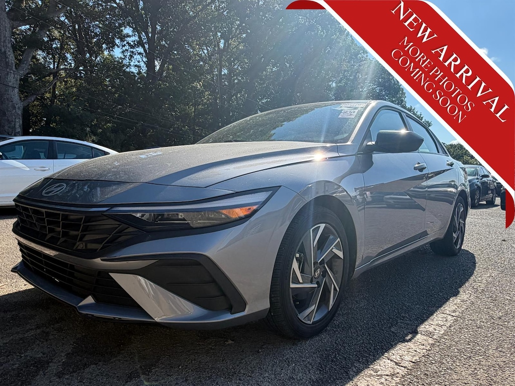 Used 2025 Hyundai Elantra SEL Sport Sedan