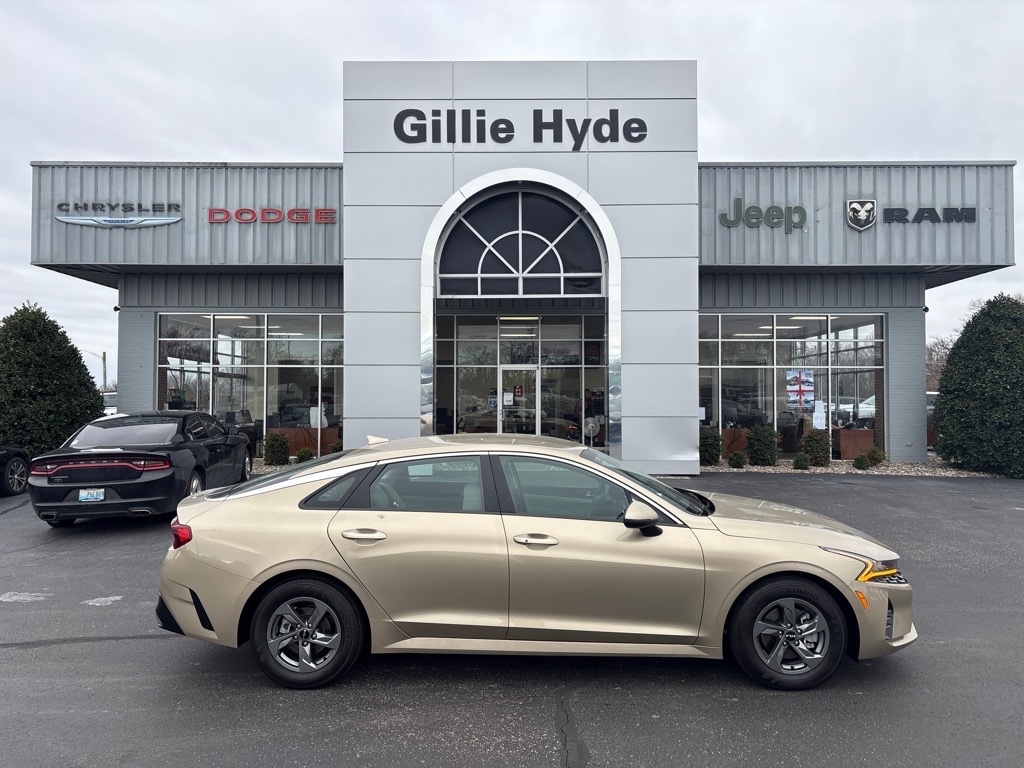 2022 Kia K5 LXS's photo