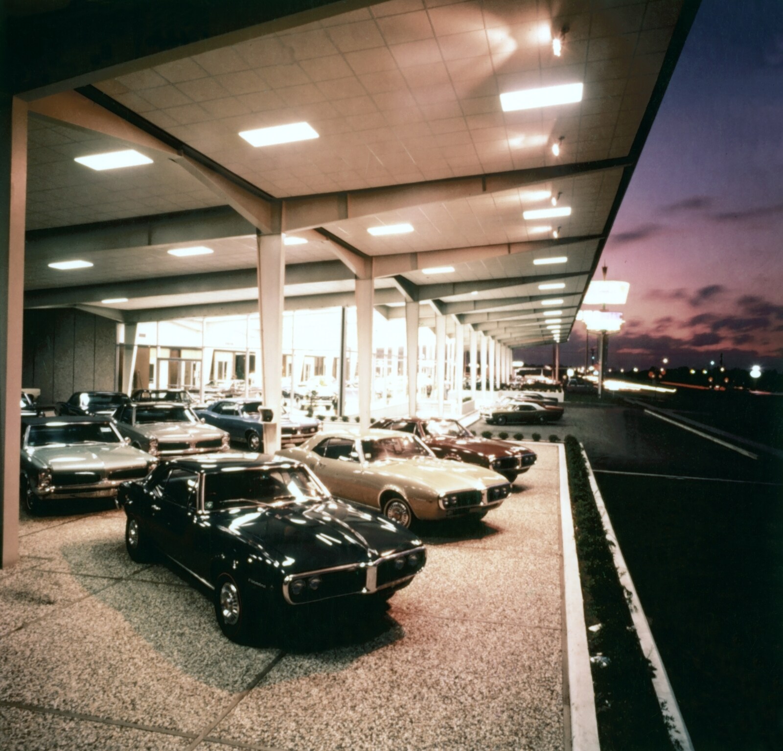 Gillman Automotive Group New Dodge, Jeep, GMC, Buick, Chevrolet