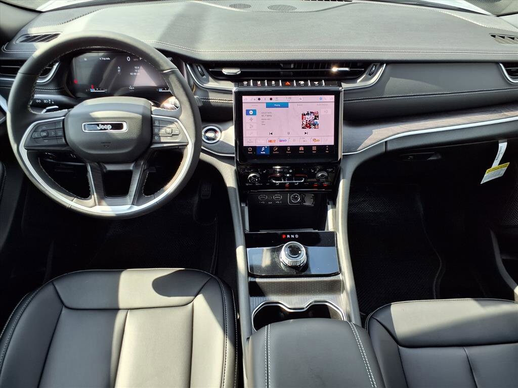 New 2025 Jeep Grand Cherokee L Limited Sport Utility