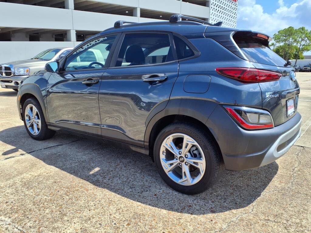 2022 Hyundai Kona SEL photo 3