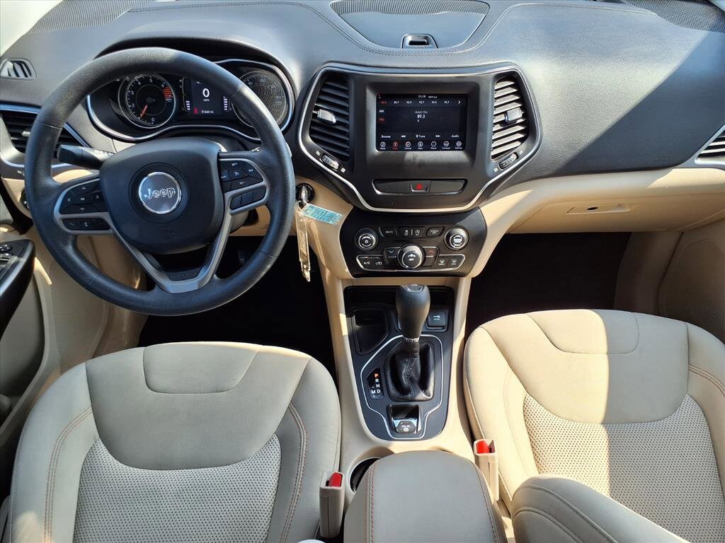 2019 Jeep Cherokee Latitude photo 3