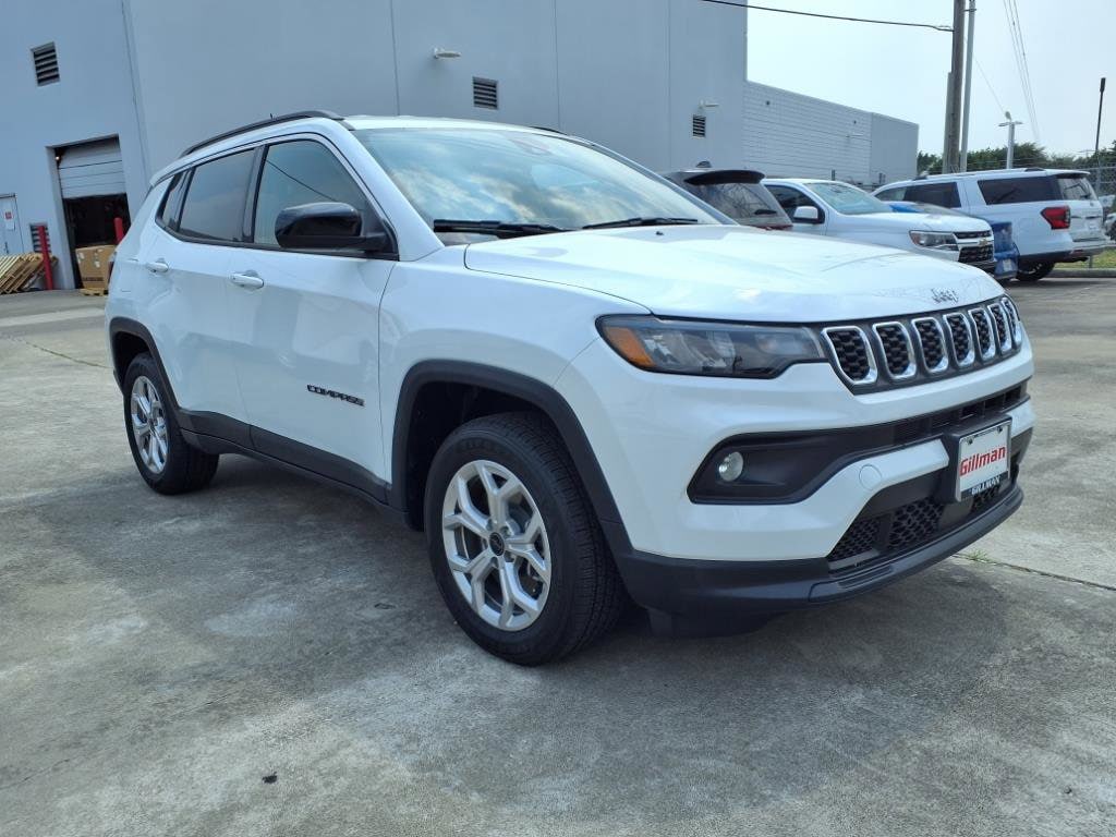 Used 2025 Jeep Compass Latitude with VIN 3C4NJDBN8ST540589 for sale in Houston, TX