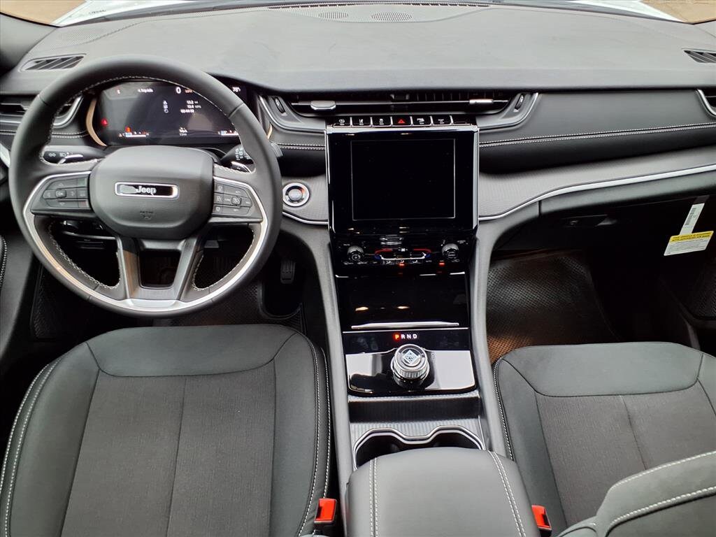 New 2025 Jeep Grand Cherokee L Laredo X Sport Utility