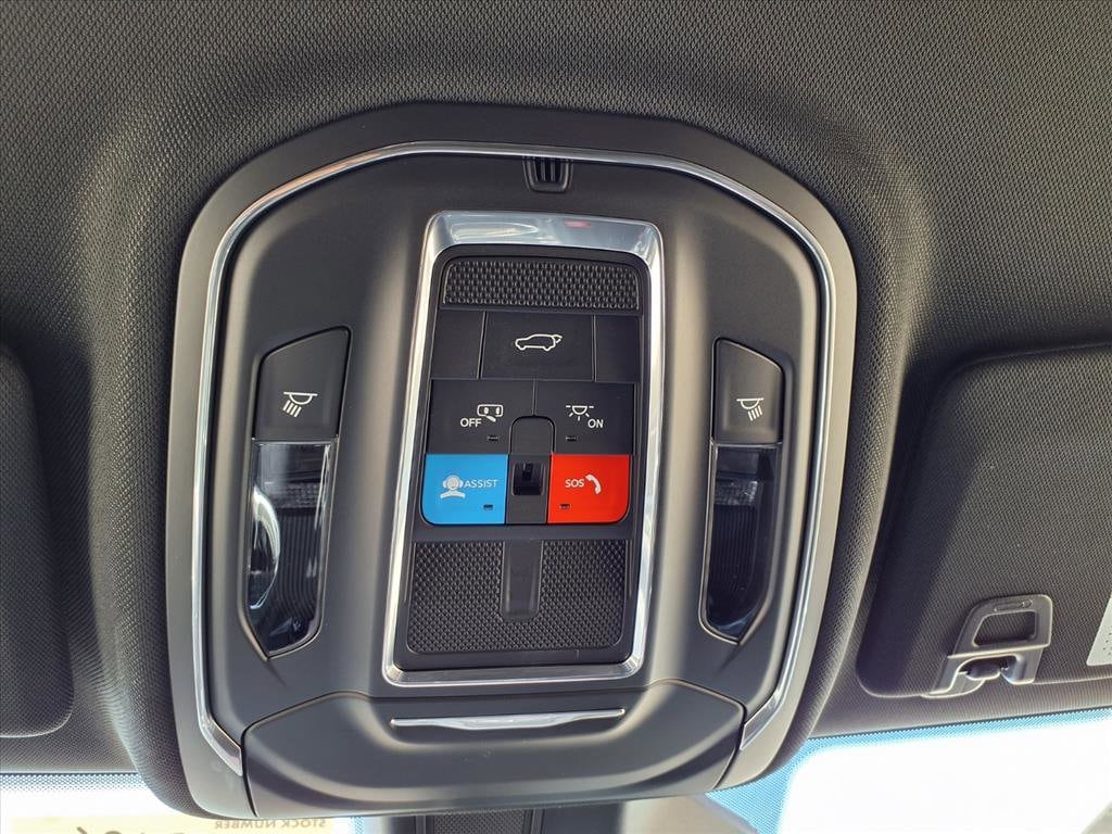 New 2026 Jeep Grand Cherokee Laredo Altitude Sport Utility