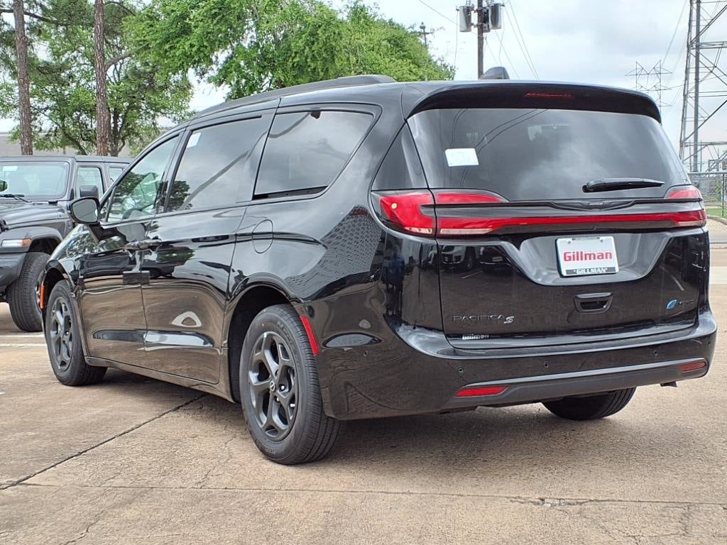 New 2025 Chrysler Pacifica Hybrid Premium S Appearance Pkg Passenger Van
