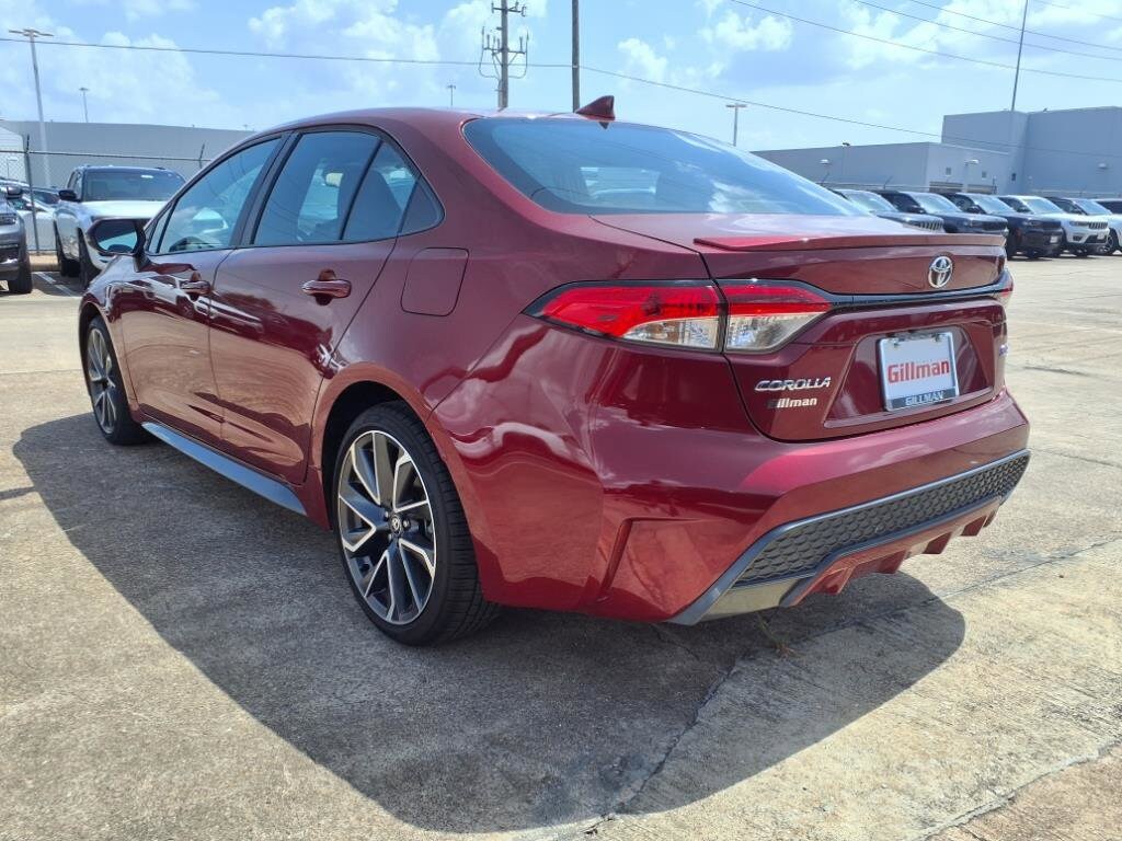 2022 Toyota Corolla SE photo 3