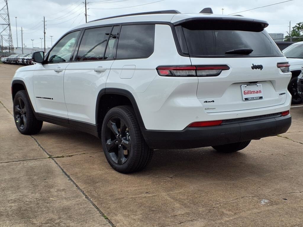 2025 Jeep Grand Cherokee L photo 2