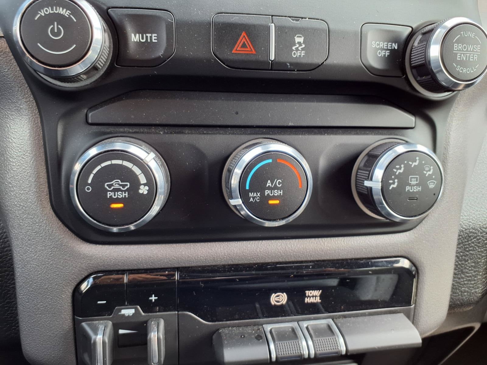 2024 RAM Ram 3500 Pickup Big Horn - Photo 9