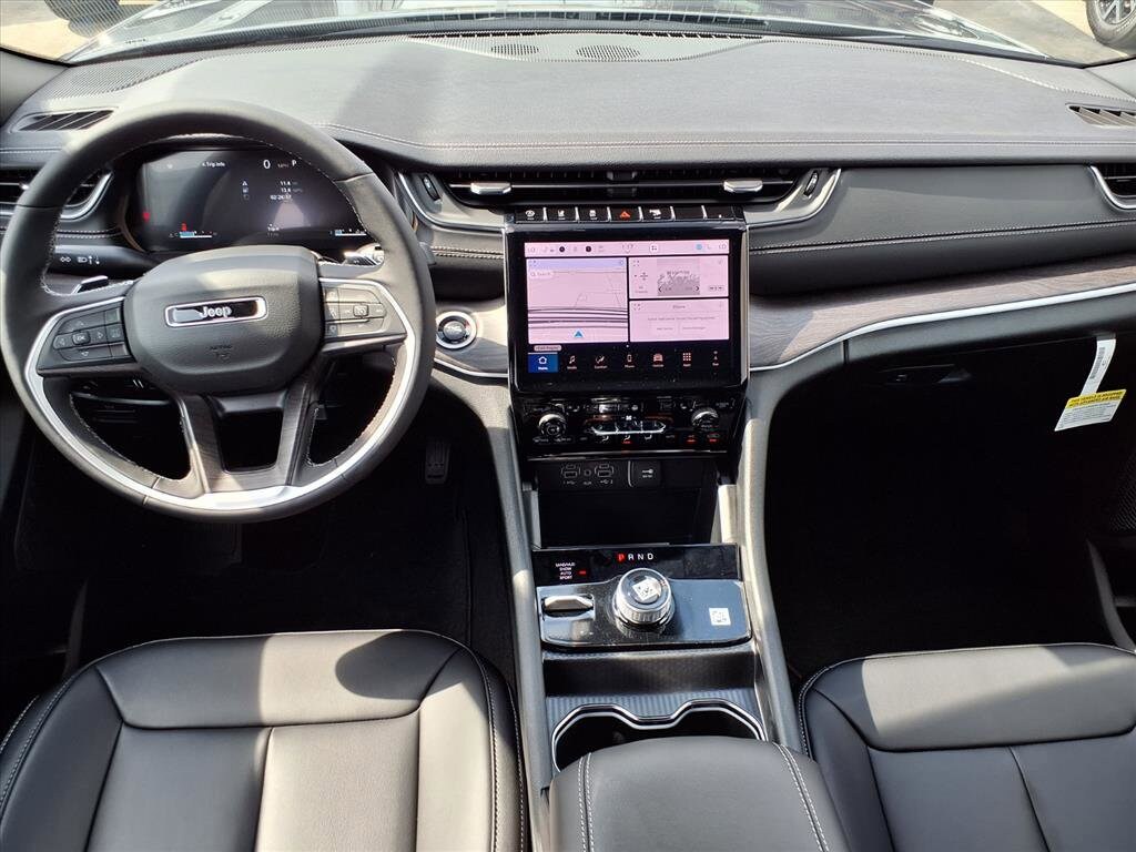 New 2025 Jeep Grand Cherokee L Limited Sport Utility