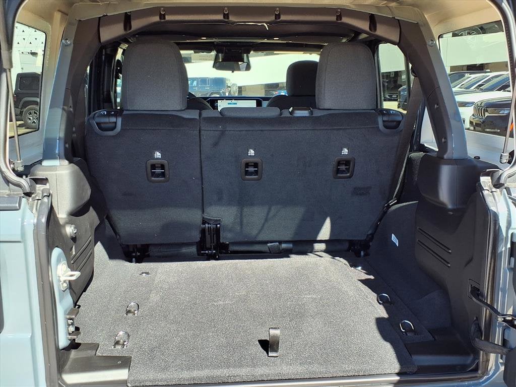 2026 Jeep Wrangler 4-Door Willys - Photo 13