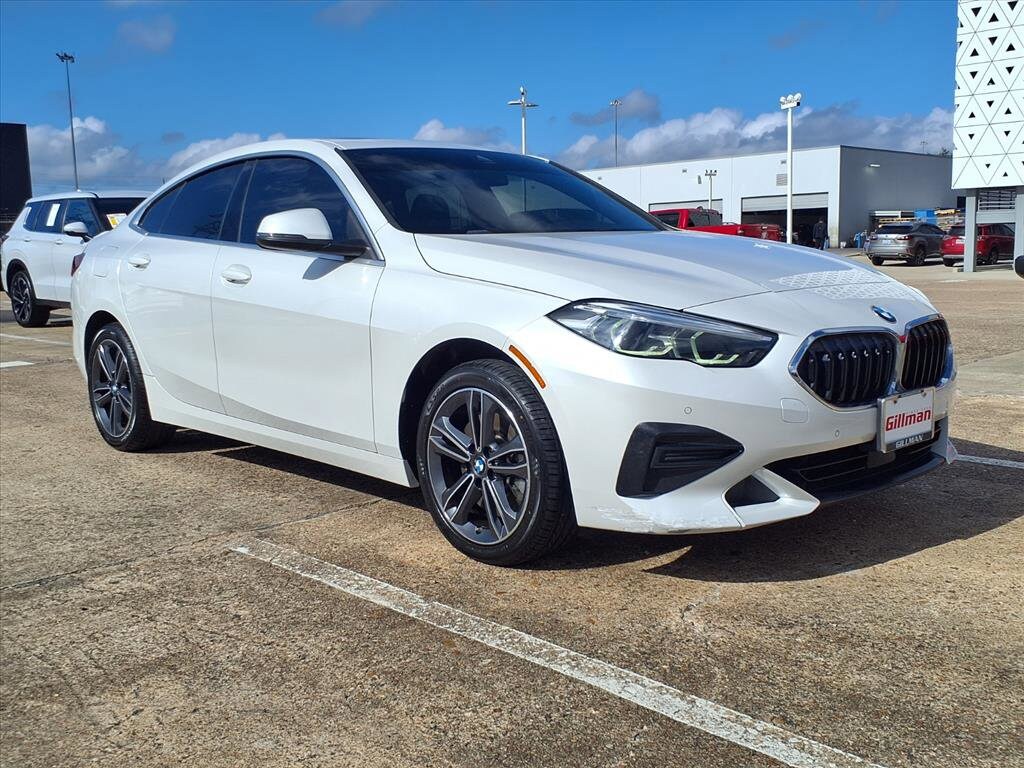 2022 BMW 2 Series 228i's photo