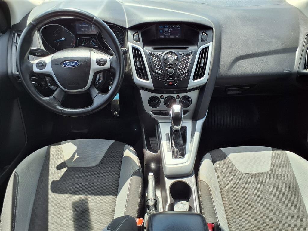 2012 Ford Focus SE photo 4
