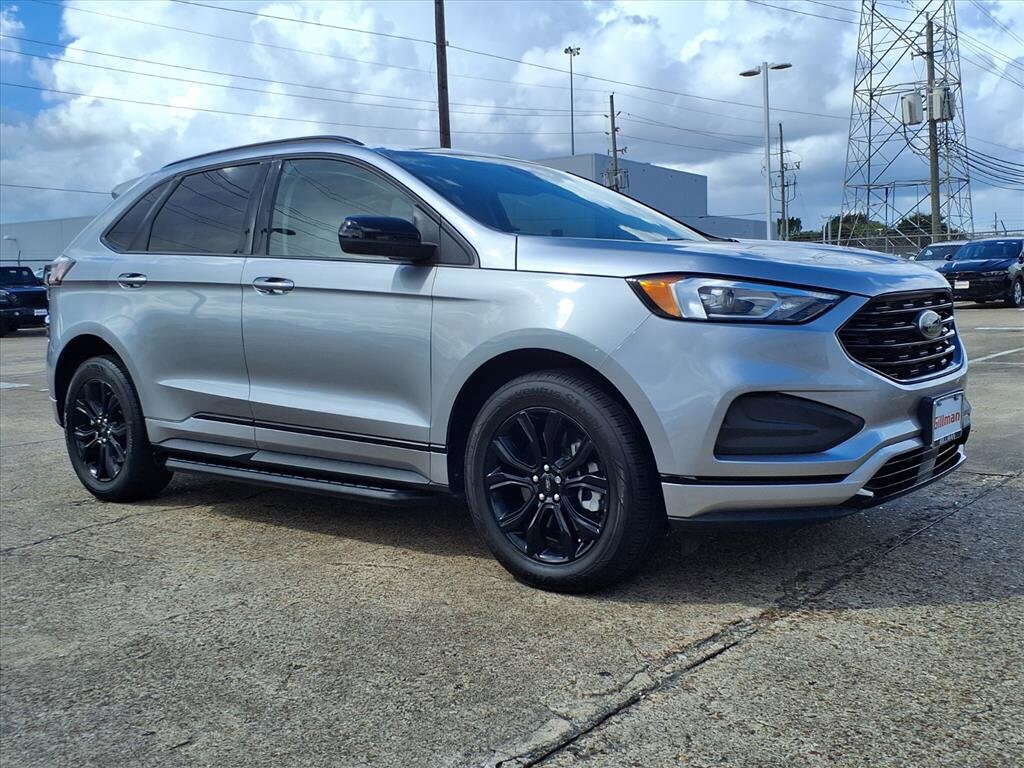2024 Ford Edge SE photo 2