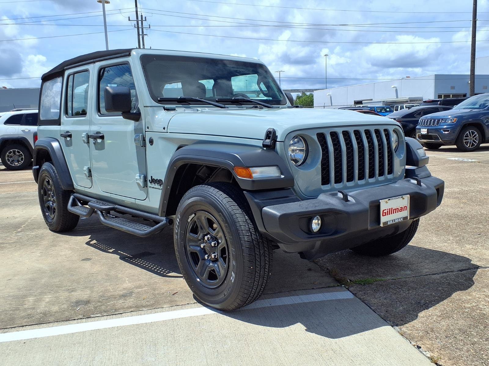 2024 Jeep Wrangler Sport's photo