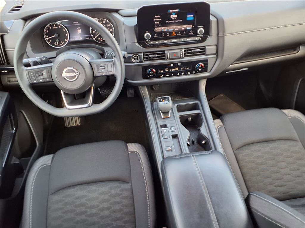 2023 Nissan Pathfinder S photo 4