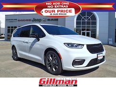 2026 Chrysler Pacifica Select Passenger Van