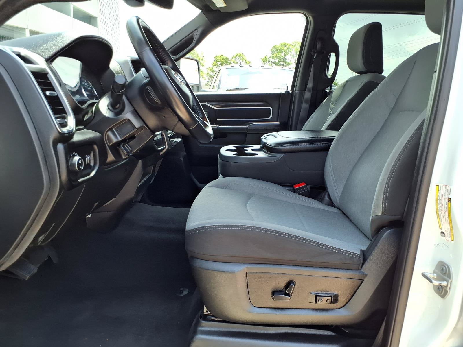 2024 RAM Ram 3500 Pickup Big Horn - Photo 21