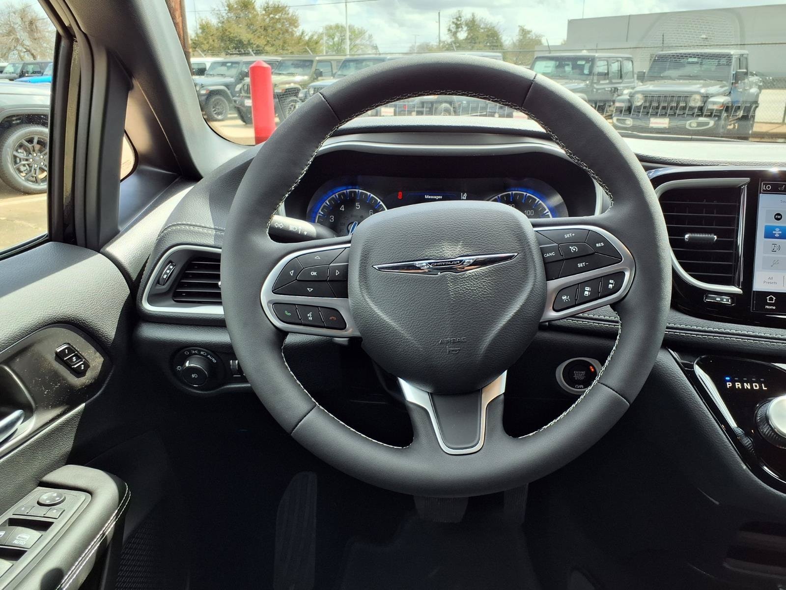 2026 Chrysler Pacifica Select - Photo 12