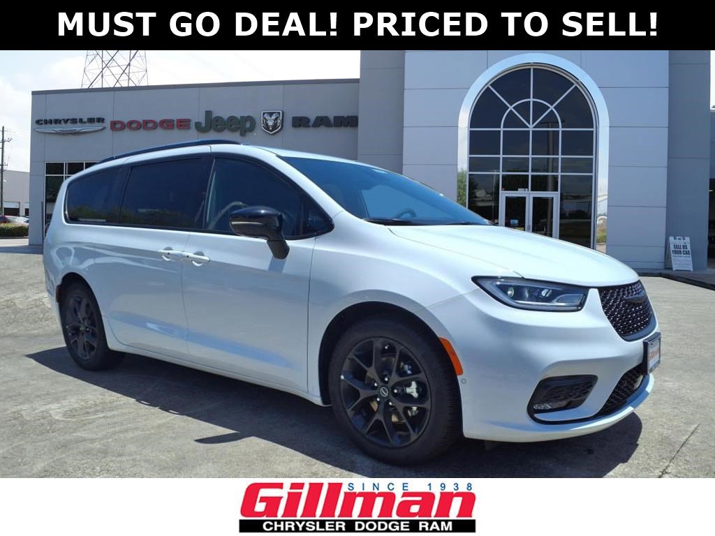 2025 Chrysler Pacifica Limited's photo