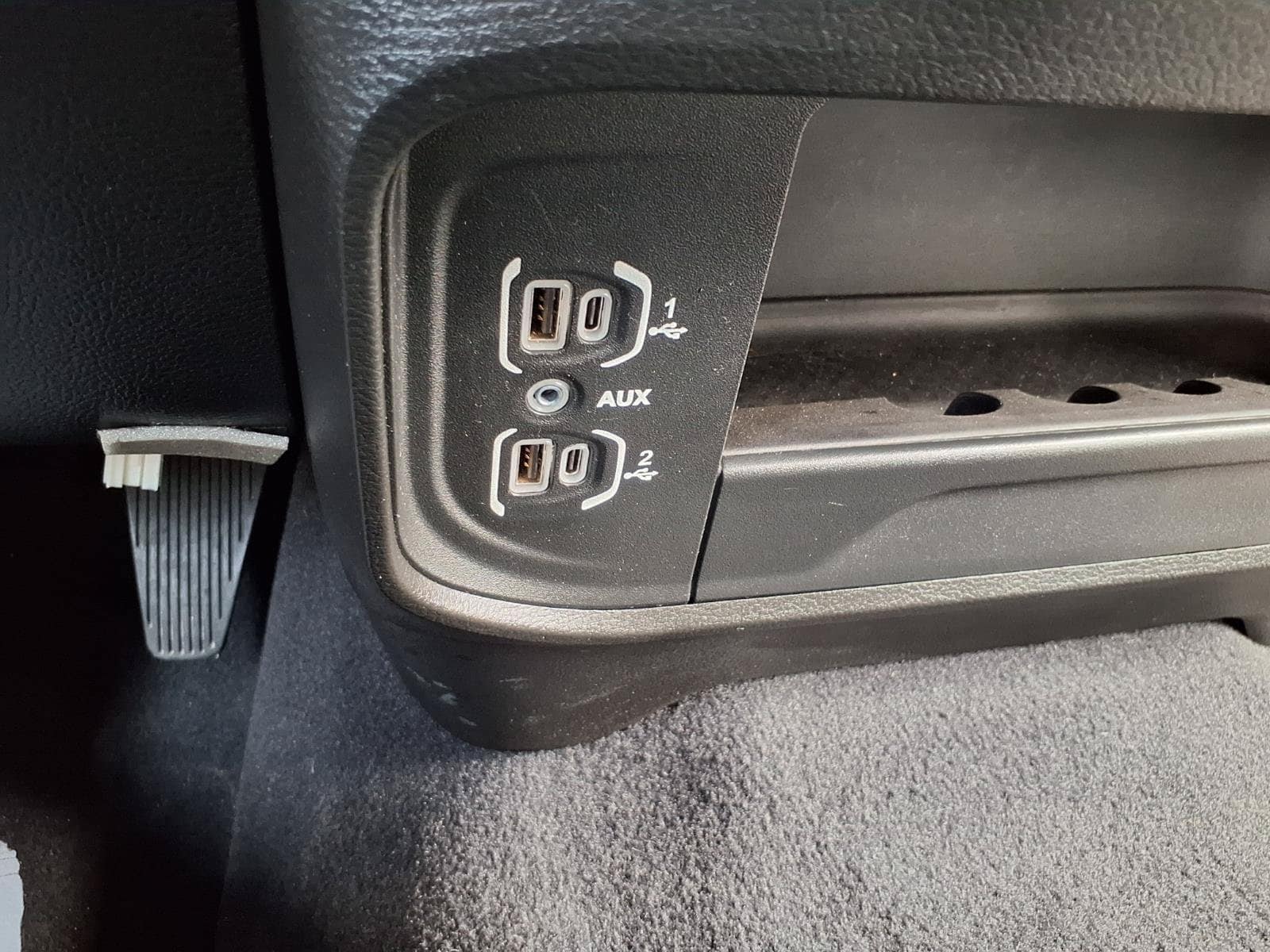 2024 RAM Ram 3500 Pickup Big Horn - Photo 11