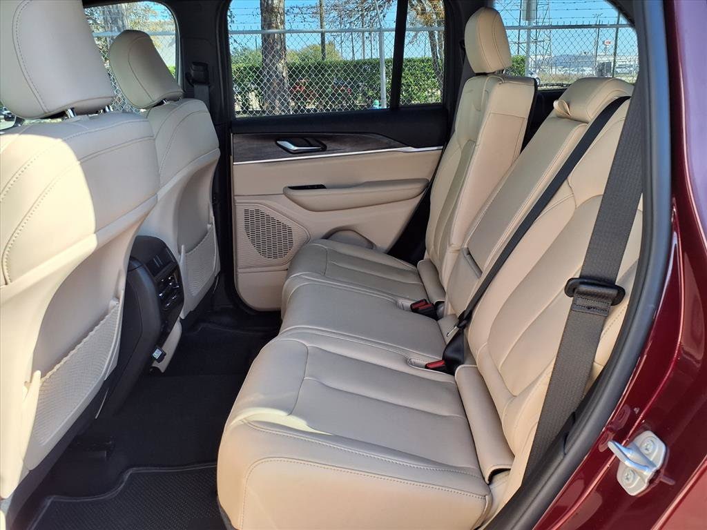 2025 Jeep Grand Cherokee Limited - Photo 12