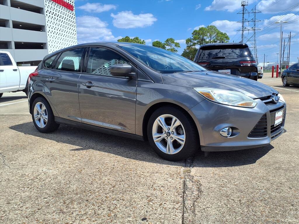2012 Ford Focus SE photo 2