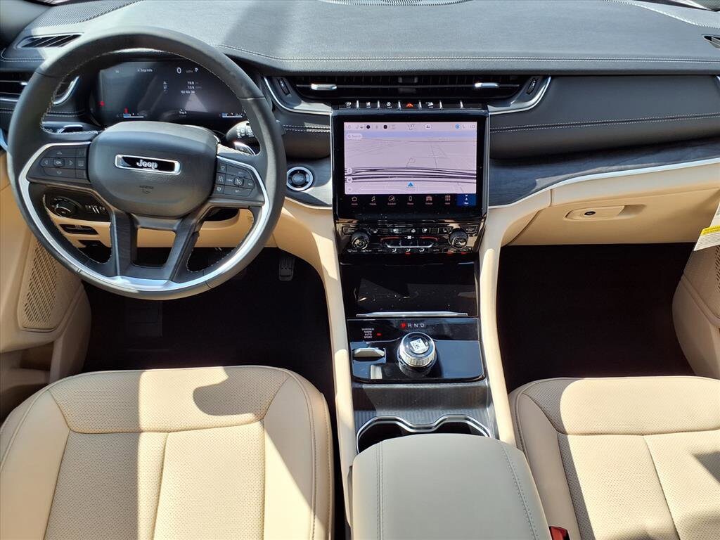 New 2025 Jeep Grand Cherokee L Limited Sport Utility