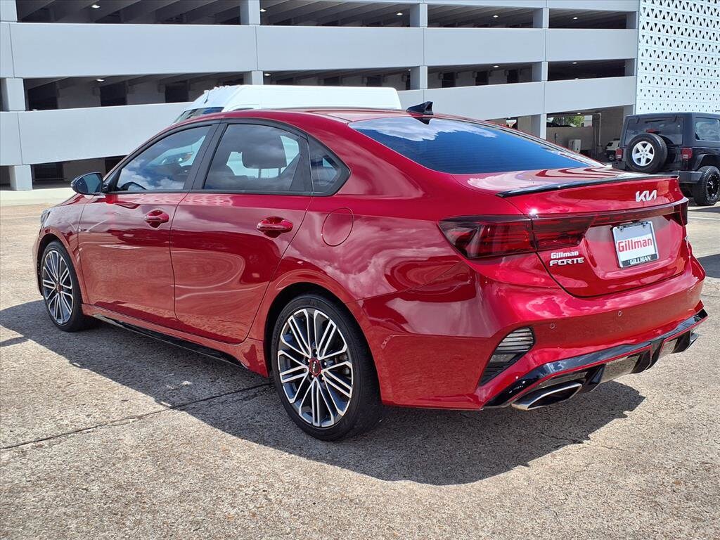 2023 Kia Forte GT photo 2